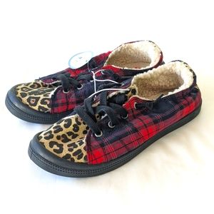 Woman's Karl Lace-up Shearling Sneakers
